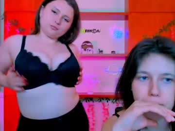 aria_wild_ live cam
