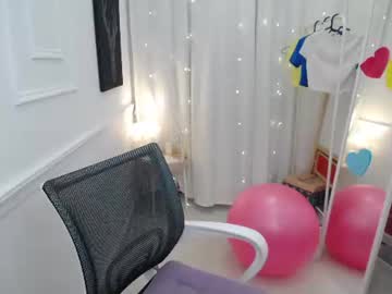 bree_sky live cam