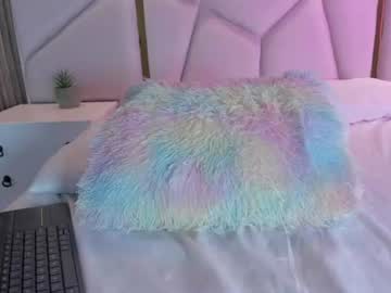 chloe_larson live cam preview