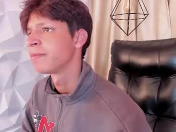 ethan_qop live cam