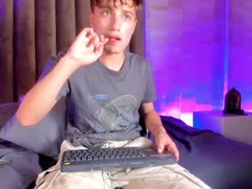 isaac_grey_ live cam