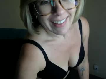 mayzie_mac live cam