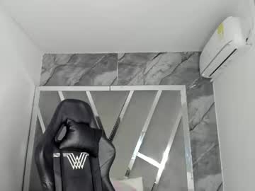 mia_petiteht live cam