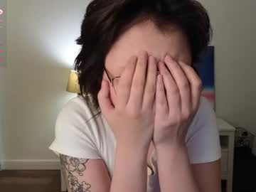nullgirll live cam preview
