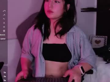raven_koi live cam preview