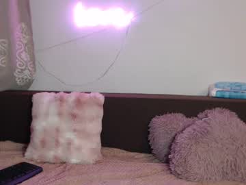 sabrinee__xx_divine live cam
