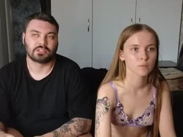 taiti_fox_cub live cam