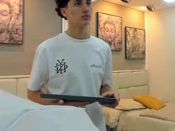 thom_ames live cam