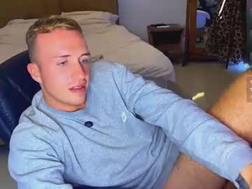 tommy_cumfinger live cam