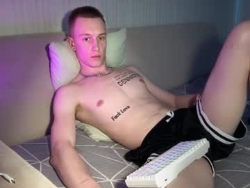 travis_gracile live cam