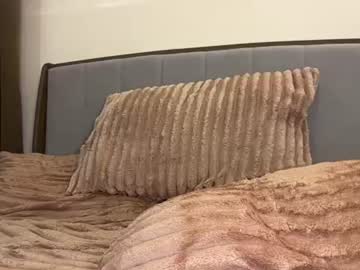 victoriamayumi live cam