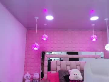 _laaura_ live cam