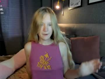 asya_almost live cam