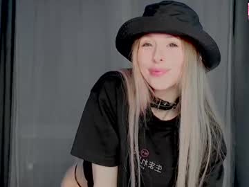 fox_eyesavage live cam