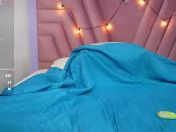 hornybarelylegalgirl live cam