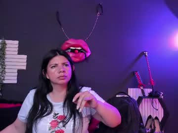 kinkyy_mom live cam