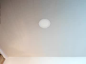 laukyubey1 live cam