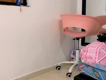 lilith_skinny1 live cam