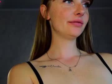 lovelly_molly live cam