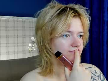 lunaa_bee live cam