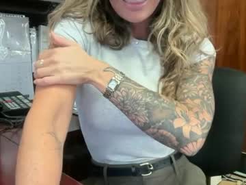 madame_andi live cam