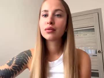 micky_blush live cam