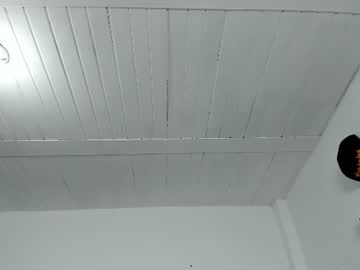 sally10_35 live cam