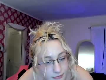 switchykitty live cam