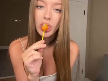 tinkibinky live cam