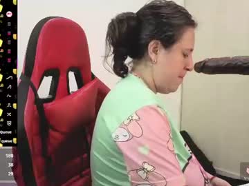 valeryadams_1 live cam
