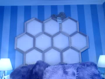 yvi_taylor live cam